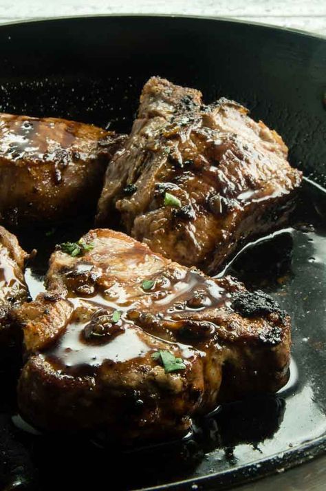 Pan Seared Lamb Chops, Greek Style Lamb, Seared Lamb Chops, Lamb Chops Pan Seared, Crostini Toppings, Lamb Stew Recipes, Lamb Loin Chops, Lamb Dinner, Pan Seared Steak