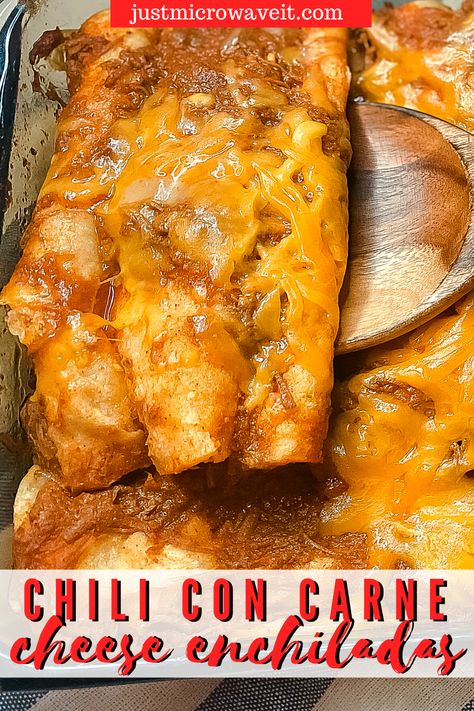 Make an entire pan of chili con carne cheese enchiladas for the whole family (or just yourself) right in the microwave in less than 10 minutes! #microwaverecipes #enchiladas #enchiladarecipes #texmexrecipes #cheeseenchiladas Chilli Cheese Enchiladas, Chili Cheese Enchiladas Easy, Cheese Enchiladas With Chili Con Carne, Chili Con Carne Enchiladas, Microwave Enchiladas, Chilli Enchiladas, Cheese Enchiladas With Chili Gravy, Chili Cheese Enchiladas, Recipes Dessert Aesthetic