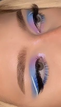 Blue Pink And Purple Makeup, Gender Reveal Eyeshadow Ideas, Gender Reveal Makeup Ideas, Gender Reveal Makeup, Best Lighting For Makeup, Make Up Yeux, Soft Pink Makeup, Uni Makeup, Soft Makeup Look