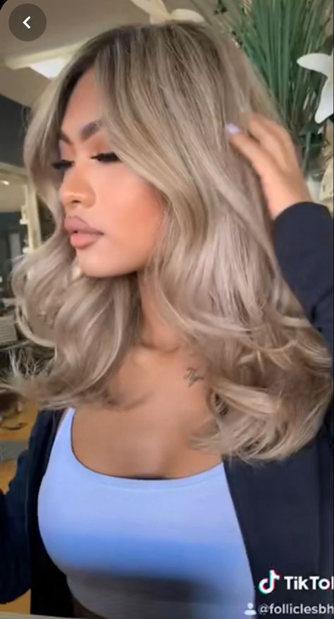 Ash Blonde Hair Tan Skin, Tan Skin Blonde Hair Balayage, Blonde For Tan Skin Tone, Blonde Hair On Asian Women, Blonde Hair On Brown Skin, Brown Skin Blonde Hair, Hair Color For Tan Skin, Blonde Asian Hair, Ashy Blonde Hair