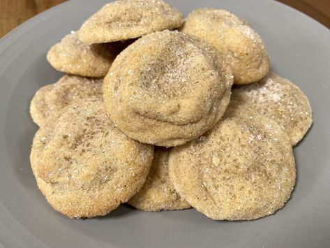 Black Pepper Cookies, Black Pepper Cookies Recipe, Pepper Cookies Recipe, Pepper Cookies, Molasses Cookie, Work Recipes, Molasses Cookies, Roll Cookies, Ginger Snap Cookies