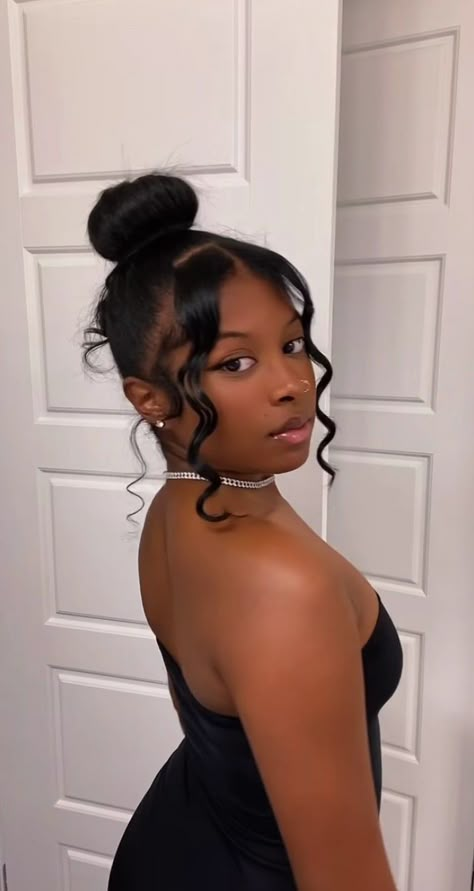 Birthday Hairstyles Natural Hair, Afro Hair Bun, Black Ponytail, High Ponytail Hairstyles, Natural Hair Bun Styles, Black Ponytail Hairstyles, Birthday Hairstyles, Box Braids Hairstyles For Black Women, 27th Birthday