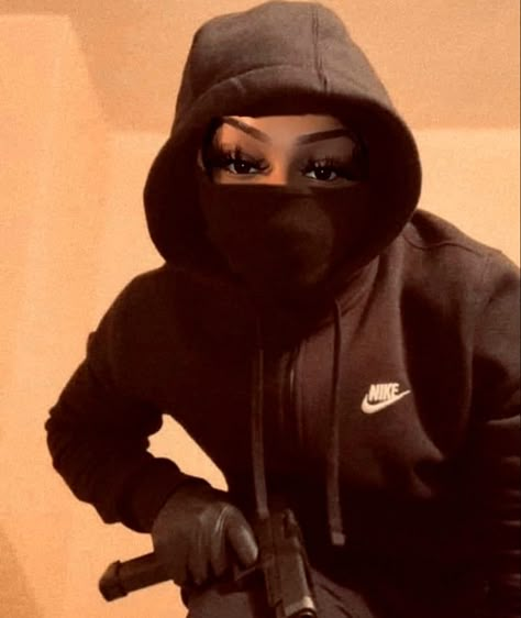 Female Ski Mask, Hoodrat Aesthetic, Hood Females, Ski Mask Women, Hood Photos, Princess Aesthetic Outfits, Hood Aesthetic, Tomboy Swag, Pink Emo