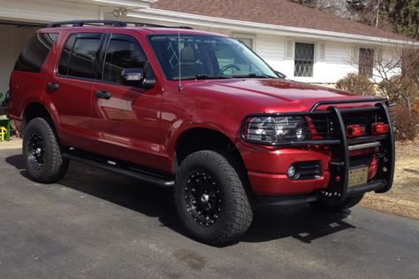 Ford Explorer Custom, Ford Expedition Lifted, Division Agent, Ford Explorer 2014, Ford Expedition Off Road, Lifted Ford Explorer, 1993 Ford Explorer, Emergency Checklist, 2004 Ford Explorer