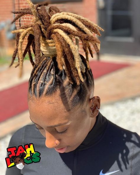 Jah Locs, LLC. on Instagram: “Palm trees 🌴 in the fall 🍁 Tag a friend who would love this style !!! 🥰😍” Loc Palm Tree Styles, Palm Tree Dreads Hairstyle, Palm Tree Loc Style, Vacation Loc Styles, Tree Hairstyle, Jah Locs, Natural Locs, Ponytail Hairstyle, Beautiful Dreadlocks