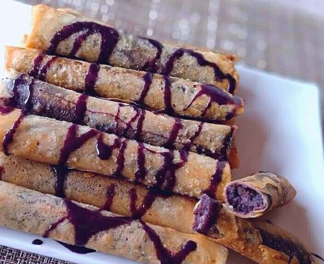 Ube Turon, Pinoy Recipe, Bola Basket, Coffee Instagram, Break Fast, Fair Food, Pretty Dessert, Makanan Diet, Pinoy Food