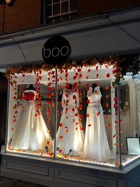 This years poppy window display #lestweforget Bridal Store Window Displays, Bridal Window Display, Bridal Decor, Decoration Vitrine, Store Window Displays, Window Display Design, Bridal Design, Bridal Store, Bridal Decorations