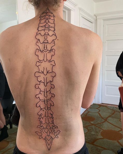 Back Tattoo Bones, Spinal Bone Tattoo, Spine Bones Tattoo, Leg Bone Tattoo, Skeletal Spine Tattoo, Spine Tattoo Skeleton, Tail Bone Tattoo, Full Body Skeleton Tattoo, Back Bone Tattoo