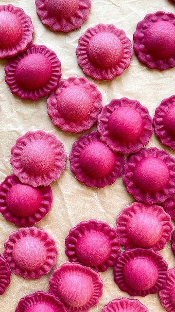 Pink Dinner Food, Ravioli Mold, Heart Pasta, Valentines Party Food, Pasta Shop, Semolina Flour, Homemade Pasta Recipe, Filled Pasta, Handmade Pasta