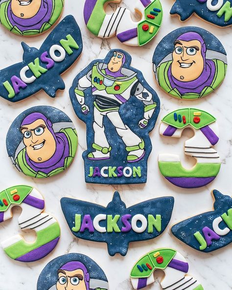 Custom Cookies in Perth on Instagram: “I absolutely LOVED creating this set of Buzz Lightyear cookies! I felt so inspired by the set that I did up a surprise full body character…” Lightyear Cookies, Buzz Lightyear Cookies, Full Body Character, Buzz Lightyear Birthday Party, Toy Story Cookies, Buzz Lightyear Birthday, Disney Cookies, Toy Story Theme, Toy Story Cakes