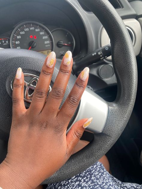 Gold leaf nail design on dark skin Nail Design On Dark Skin, Leaf Nail Design, Girls Nails, Nail Design, Gold Leaf, Nail Designs, Nails, Skin, Gold