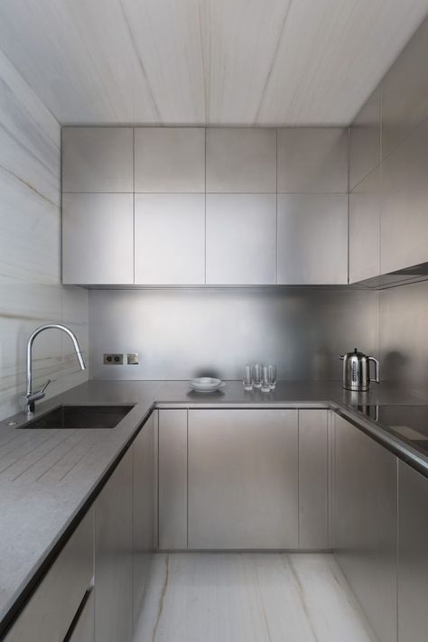 #stainlesssteel#inox#SS304#interiordesign#designidea Stainless Steel Kitchen Design, Modern Industrial Kitchen, Stainless Steel Kitchen Cabinets, Steel Kitchen Cabinets, Wooden Kitchen Cabinets, Stainless Kitchen, Metal Kitchen, Kitchen Furniture Design, Professional Kitchen