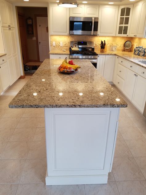 Giallo Ornamental Granite Kitchen With Venetian Gold Granite, Giallo Veneziano Granite Kitchen, Colonial Gold Granite, Yellow Granite, Giallo Ornamental Granite, House Makeover, Granite Kitchen, House Decorating, Remodels