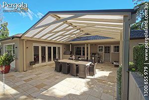 Pitched Pergola, Diy Metal Roof, Terrace Shade, Roof Plants, Small Pergola, Pergola Carport, Pergola Curtains, Cheap Pergola, Pergola Swing