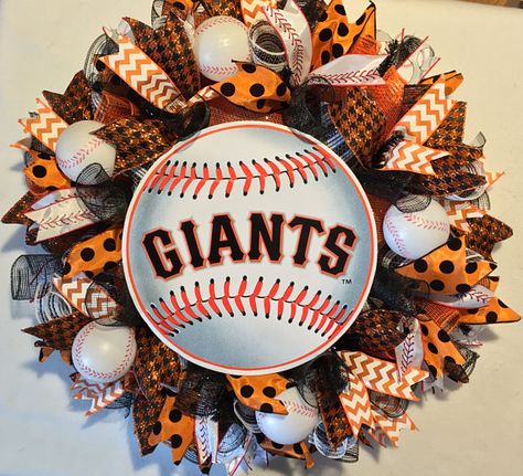 Baseball Decorations, Friend Presents, Baseball Christmas Ornaments, Giants Wreath, Baseball Wreath, Softball Crafts, Baseball Wreaths, Baseball Christmas, Baltimore Orioles Baseball