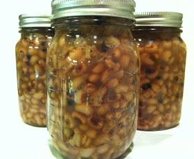 Canning Black Eyed Peas, Freezing Recipes, Mexican Beans, Canning 101, Canning Vegetables, Bean Recipe, Canning Food Preservation, Dry Beans, Pressure Canner