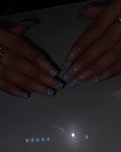 Glittery Black Acrylic Nails, French Nail Designs Glitter, Black Sparkle French Tip Nails Coffin, Reflective French Tip Nails, Glitter Nails Black, Nails With Silver Glitter, Long Sparkly Nails, Long Acrylic Nails Silver, Reflective Glitter Nails French