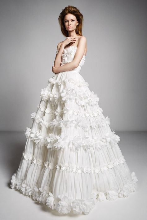 Choose Wedding Dress, Flower Gown, Victor And Rolf, Amazing Wedding Dress, Viktor Rolf, Most Beautiful Dresses, Bridal Fashion Week, Fall Wedding Dresses, Famous Designers