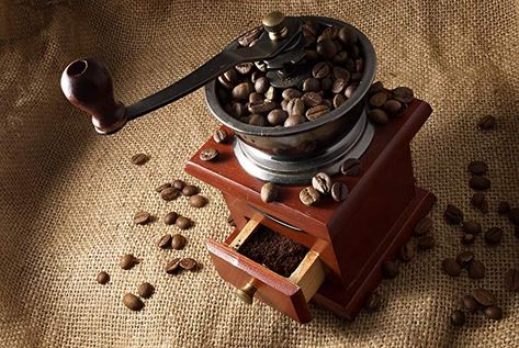 Antique Coffee Grinder, Italian Cafe, Manual Coffee Grinder, Wood Drawer, Premium Coffee, Hand Crank, Espresso Maker, Antique Wood, Quality Coffee