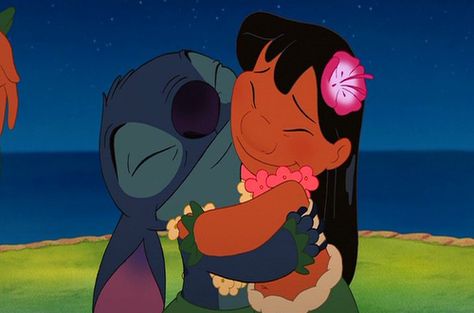 Lilo and Stitch <3 Lilo Ve Stitch, Lilo And Stitch 2002, Stitch Tumbler, Lilo Y Stitch, Stitch And Angel, Lilo Stitch, Disney Lilo, Disney And Dreamworks, Stitch Disney