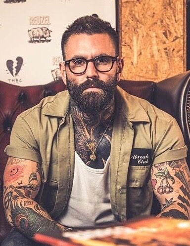 Older Bearded Tattooed Men, Barber Outfit, Ricki Hall, Tattooed Men, Bad Boy Style, Mustache Styles, Best Beard Styles, Masculine Fashion, Dapper Dudes