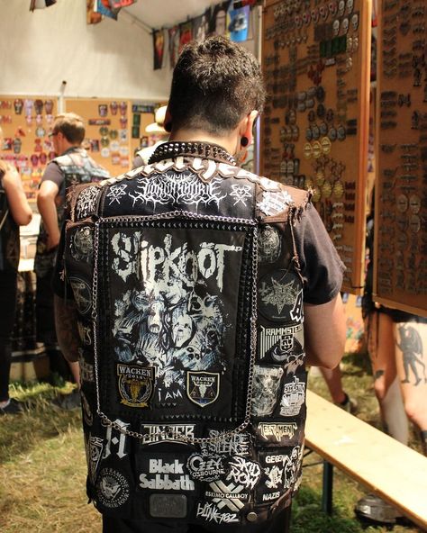 Battle Jackets London | A collection of my favourite photos from a very warm Tuesday night at @wackenopenair.official 🤘🏼 #Wacken #BattleVest #BattleJacket... | Instagram Battle Jacket Metal, Battle Jacket Ideas, Battle Jackets, Battle Vest, Clothing Projects, Punk Looks, Battle Jacket, Emo Outfits, Music Aesthetic