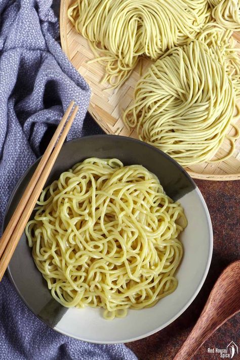 Alkaline Noodles, Japanese Fruit Sandwich Recipe, Boiled Icing Recipe, Fresh Ramen Noodles, Curry Laksa, Fruit Sandwich, Noodles Ramen, Baguette Recipe, Homemade Ramen