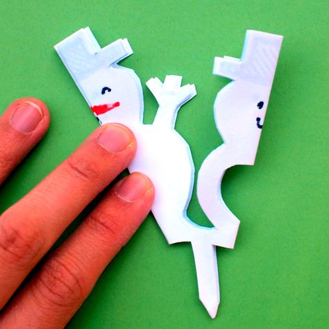 How to Cut Snowman Snowflakes (2 ways!) | Pink Stripey Socks Fun Winter Crafts, Snowman Crafts, Christmas Crafts For Kids, Winter Crafts, Winter Fun, Kirigami, Christmas Activities, Xmas Crafts, Christmas Projects