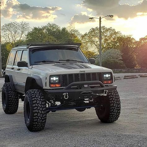 Modificaciones Jeep Xj, Jeep Zj, Jeep Xj Mods, Red Jeep, Jeep Mods, Old Jeep, Lifted Jeep, Offroad Jeep, Jeep Xj