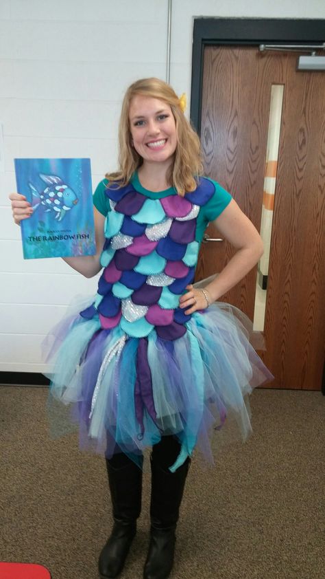 Rainbow fish costume Rainbow Fish Costume, Adult Costumes Diy, Storybook Character Costumes, Book Characters Dress Up, Character Dress Up, Fish Costume, Teacher Halloween Costumes, Book Costumes, Teacher Costumes