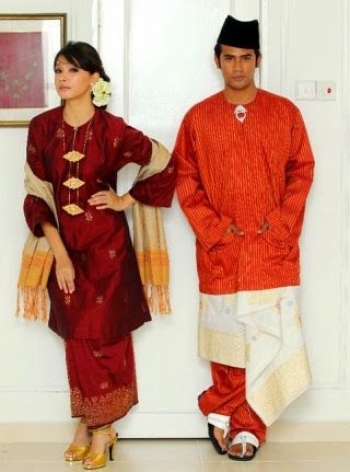 Malaysian Clothes, Malay Traditional, Malay Wedding Dress, Dresses For The Races, Malay Wedding, International Clothing, Royal Outfits, Bodo, Traditional Fashion