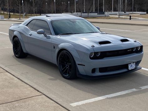 Widebody Hellcat Challenger, Car Banner Gif, Car Meet Aesthetic, Dodge Challenger Hellcat Redeye, Challenger Hellcat Redeye, Hellcat Car, Car Aesthetic Wallpaper, Dodge Charger Models, Black Car Wallpaper