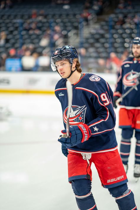 Kent Johnson Hockey, Hockey Boy Aesthetic, Owen Power, Kent Johnson, Hockey Boy, Hockey Men, Hockey Boys, Boy Aesthetic, Columbus Blue Jackets