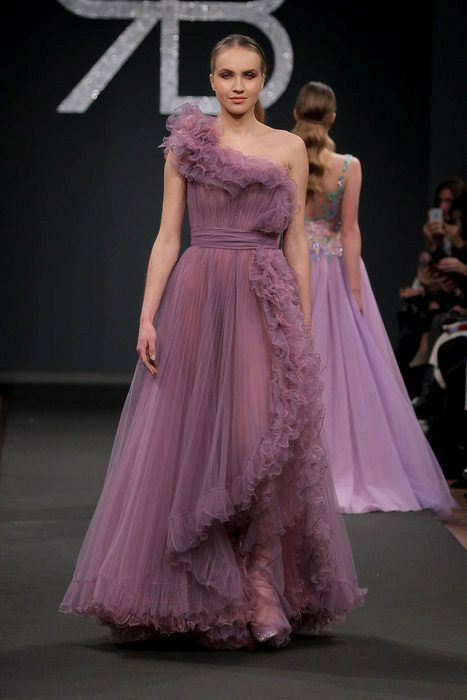 Couture Fashion Dresses, Elegant Birthday Dress, Purple Gown, Frocks And Gowns, Gown Party Wear, Old Fashion Dresses, Long Gown Dress, Long Dress Design, Girls Frock Design