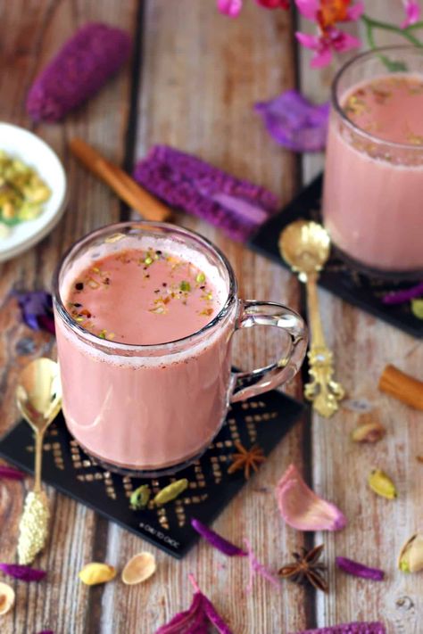 Kashmiri Pink Chai (Noon Tea) - Chili to Choc Asian Beverages, Kashmiri Chai, Te Chai, Teas Recipes, Pink Pictures, Tea Photography, Drinks Photography, Tea Drink Recipes, Green Cardamom