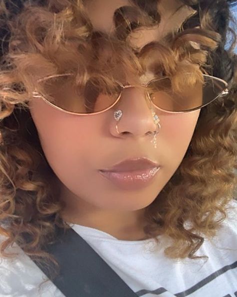 N A T X N I C . C O BY NATALIE X NICOLE on Instagram: "Our ambassador wearing our silver ‘Sweetheart’nose cuff and ‘Newd’ nose cuff. Link in our bio to order! • • • • #nosecuff #jewelry #handmade #beyonce #renaissance #waistbeads #blackowned #churchgirl #bodyjewelry #viral #explorepage✨ #explore #nose #jewelryaddict #rings #lipgloss #tiktok" Nose Piercing Cuffs, Silver Nose Cuff, Nose Cuff On Black Women, Nose Cuff Aesthetic, Nose Cuffs, Nose Cuff, Diamond Teeth, Earthy Outfits, Facial Skin Care Routine