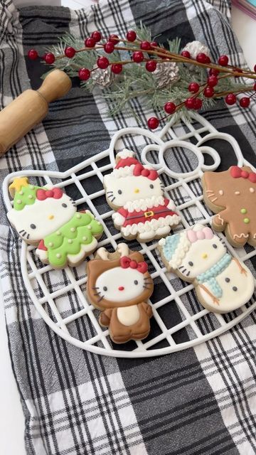 Jenny on Instagram Royal Icing Christmas Cookies, Rudolph Cookies, Sanrio Christmas, Hello Kitty Cookies, Christmas Cuties, Kitty Christmas, Cooling Rack, Hello Kitty Christmas, Christmas Cookies Decorated