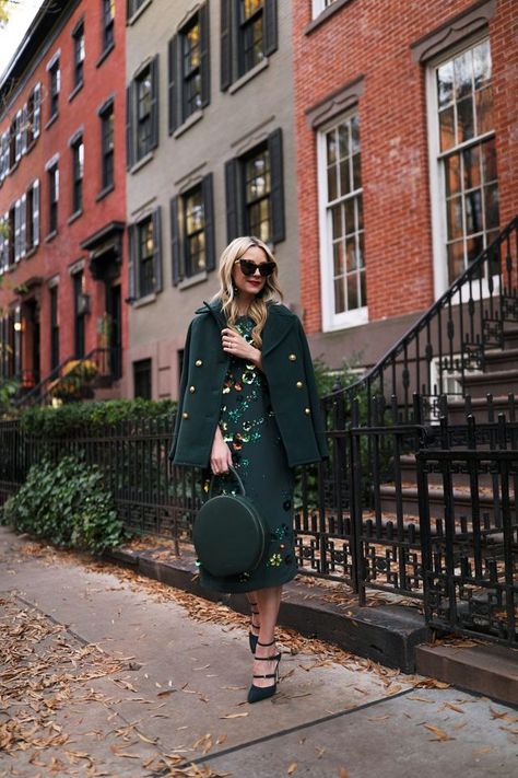 EMERALD Fancy Items, Atlantic Pacific Blair Eadie, Rome Outfits, What To Wear To Work, Blair Eadie, Cartier Sunglasses, Atlantic Pacific, Fashion Sites, Style Inspiration Winter