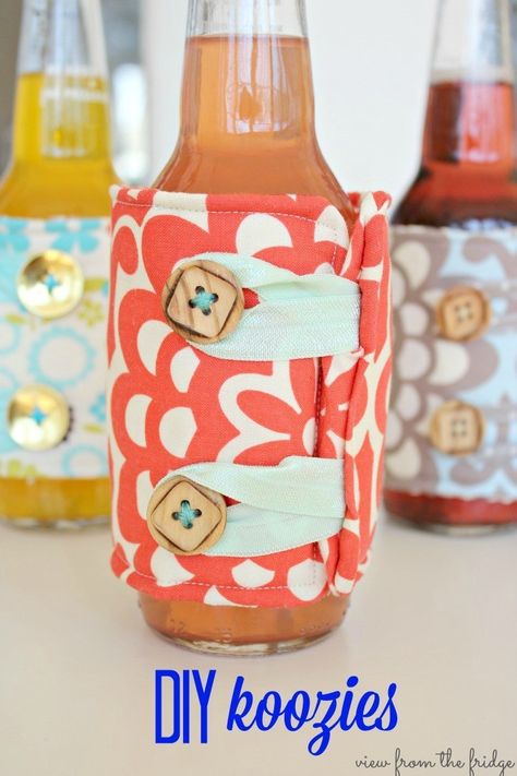 Boozy DIYs for your liquor and the bottle it came in. Diy Koozies, Beer Cozy, Diy Beer, Sewing To Sell, Scrap Fabric Projects, Diy Balloon, Trendy Sewing, Diy Spring, Sewing Projects For Beginners