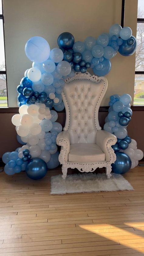 Blue Balloon Decor, White Throne Chair, Quinceanera Winter Wonderland, White Throne, Cinderella Quinceanera Themes, Cinderella Sweet 16, Birthday Chair, Sweet 16 Party Themes, Blue Sweet 16