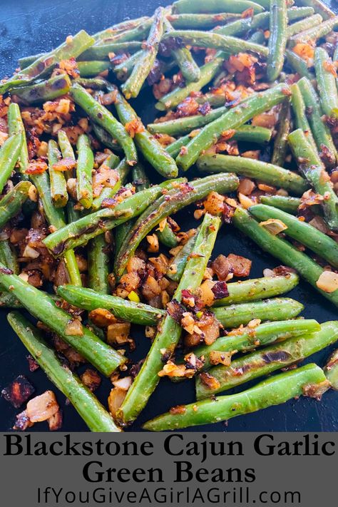 green beans on the griddle Flat Top Veggies, Green Beans On Blackstone, Blackstone Green Beans, Blackstone Side Dishes, Blackstone Betty, Outdoor Griddle Recipes, Blackstone Cooking, Seasoned Green Beans, Griddle Cooking Recipes