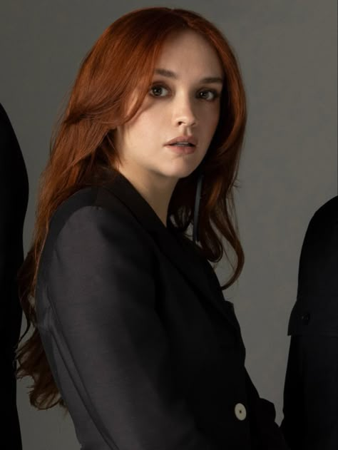 Alicent Hightower Hair, Layered Haircuts With Bangs, Olivia Cooke, Alicent Hightower, Targaryen Aesthetic, Hazel Eyes, Ginger Hair, Bad Hair, Layered Haircuts