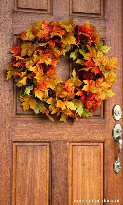 Quick and easy 10 minute fall wreath using leaf garlands Outside Fall Decorations, Colourful Leaves, Outside Fall Decor, Fall Leaf Wreaths, Fall Front Porch Decor, Diy Fall Wreath, Autumn Decorating, Autumn Crafts, Leaf Garland