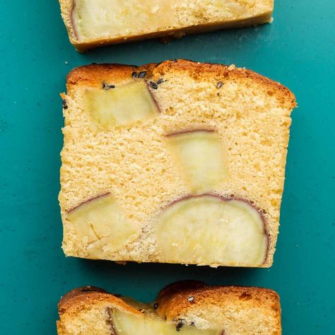 Daigaku Imo Pound Cake (Japanese Sweet Potato Pound Cake) - Okonomi Kitchen Japanese Pound Cake, Japanese Sweet Potato Soup, Autumnal Cookies, Hojicha Cake, Vegan Pound Cake Recipe, Cake Japanese, Okonomi Kitchen, Sweet Potato Pound Cake, Sweet Potato Seasoning