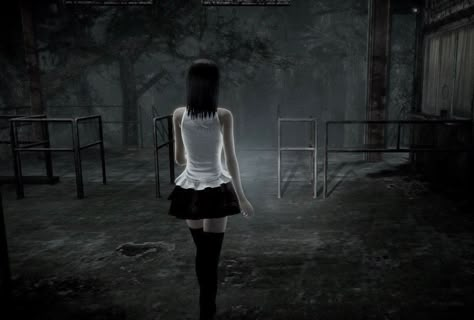 # fatal frame: maiden of black water Miu Hinasaki, Fatal Frame Aesthetic, Yuri Kozukata, 2000s Horror, Horror Protagonist, Living Dead Girl, Project Zero, Horror Game Protagonist, Horror Aesthetic