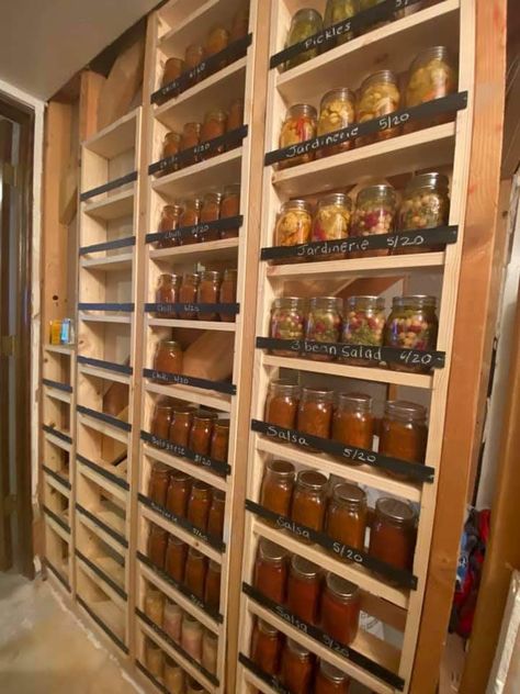 Canning Jar Shelves, Canning Shelves, Canning Pantry, Root Cellar Storage, Pallet Pantry, Canning Storage, Build Shelves, Canning Jar Storage, Diy Canning