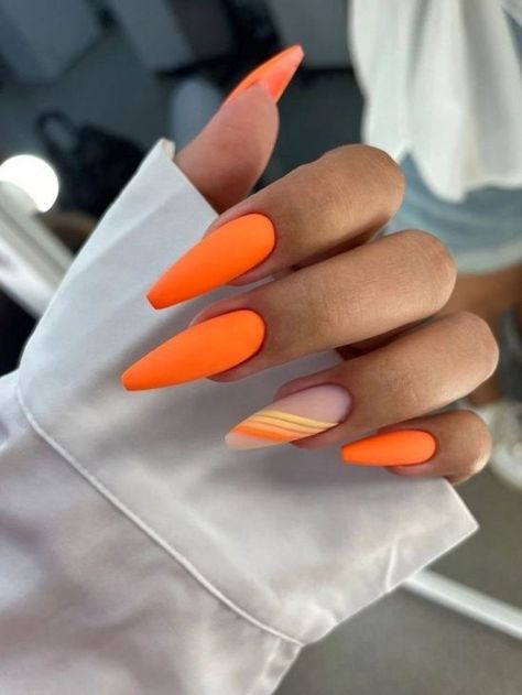 20 Summer Neon Orange Nail Ideas 2024: Bright Designs, Acrylic Trends, and Summer Colors Neon Coral Nails, Bright Orange Nails, Lime Nails, Summer Nails Neon, Neon Orange Nails, Orange Acrylic Nails, Neon Yellow Nails, Neon Pink Nails, Neon Acrylic Nails