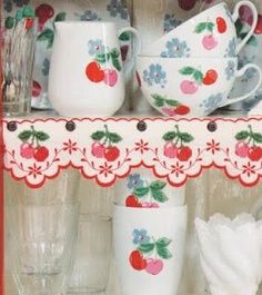 Cherry kitchen Cherry Decor, Deco Fruit, Red And White Kitchen, Bowl Of Cherries, Cherry Cherry, Cherry Kitchen, Cherries Jubilee, Cherry Baby, Vintage Kitchens