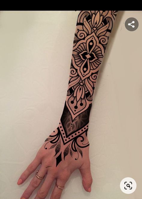 Wrist Hand Tattoo, Calf Tattoo Ideas, Noir Tattoo, Henna Tattoo Designs Arm, Geometric Tattoo Sleeve Designs, Mangas Tattoo, Mandala Hand Tattoos, Dr Woo, Filigree Tattoo