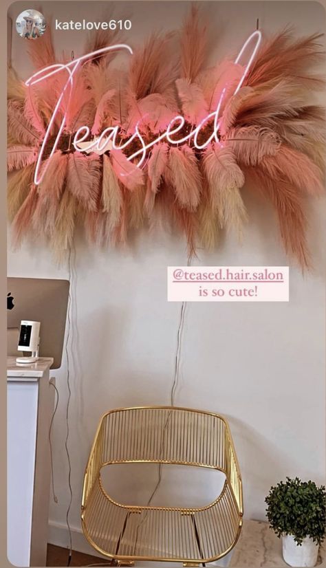 Mauve Salon Decor, Pink Boho Salon Decor, Lash Room Accent Wall, Led Sign With Pampas, Nail Suite Ideas Boho, Boho Beauty Room, Boho Spa Room, Lash Studio Ideas, Boho Beauty Salon